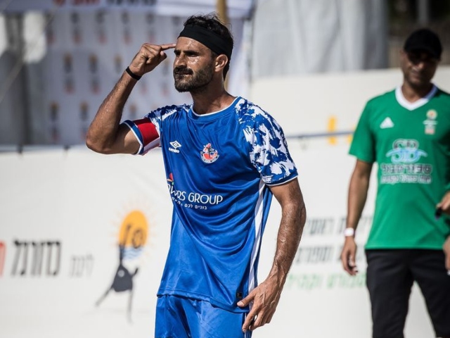 אדיר דנין (עודד קרני)